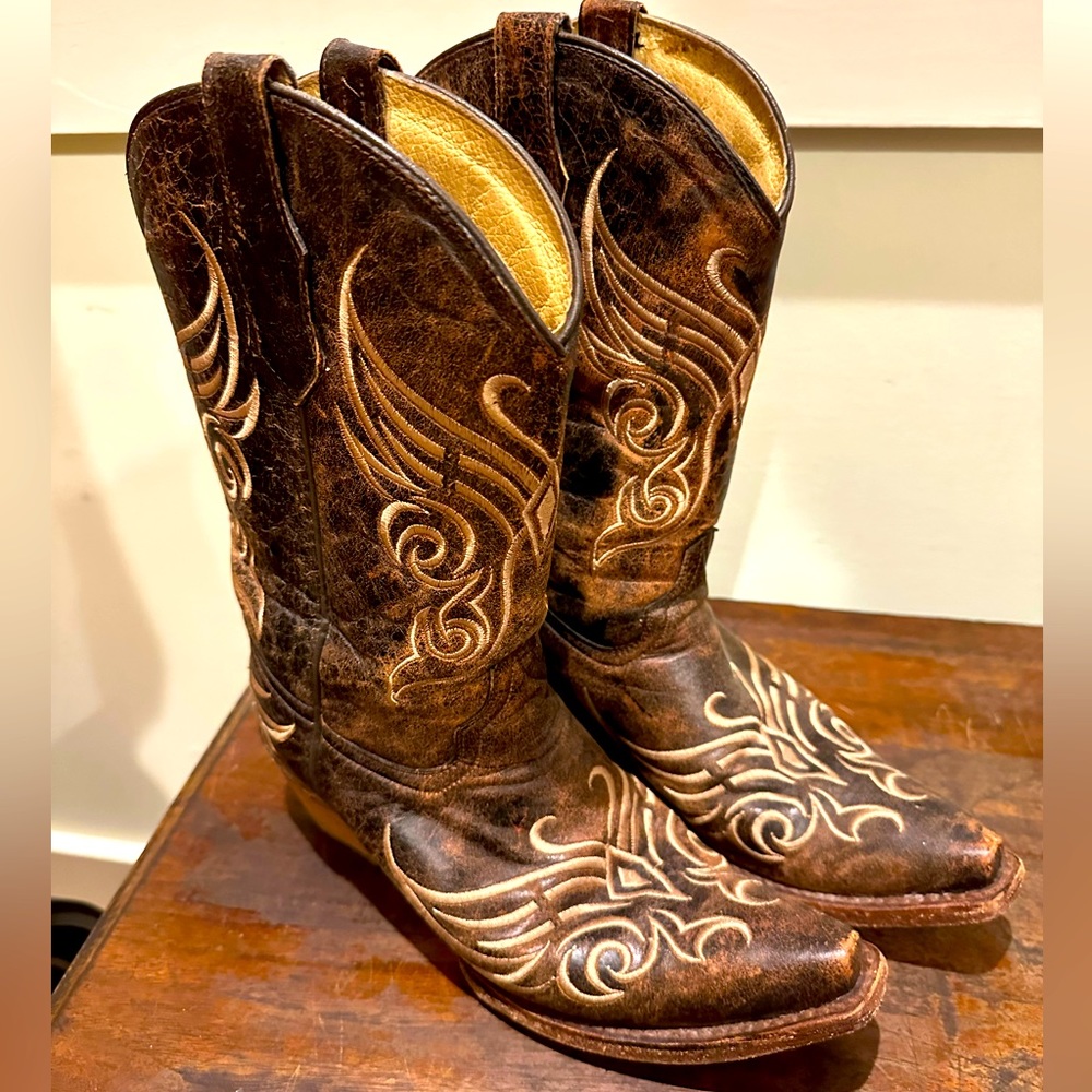 Circle G Butterfly Embroidered Cowboy Boots, Size 8